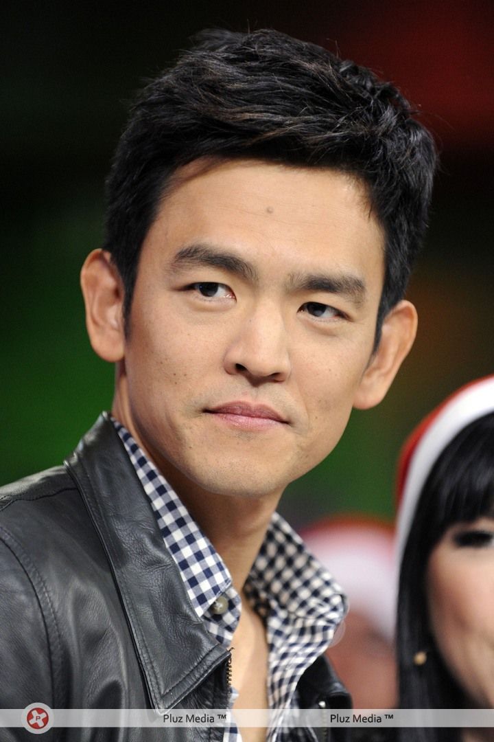 John Cho - Kal Penn and John Cho appear on New.Music.Live | Picture 106995